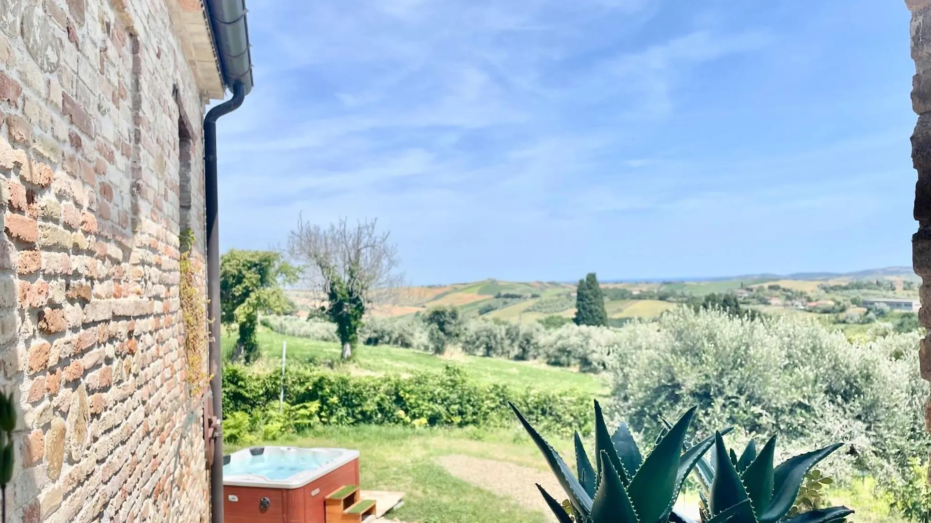 Casa vacanze Rustico Con Jacuzzi Privata Bbq E 3 Camere Montegridolfo